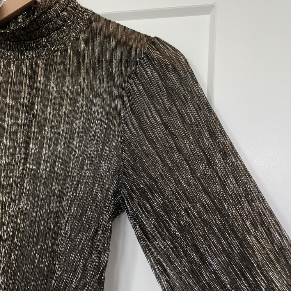 L'AGENCE Paola Blouse XS Gold Black Metallic Sheer Pleated Mock Neck Sexy Chic - Picture 11 of 16